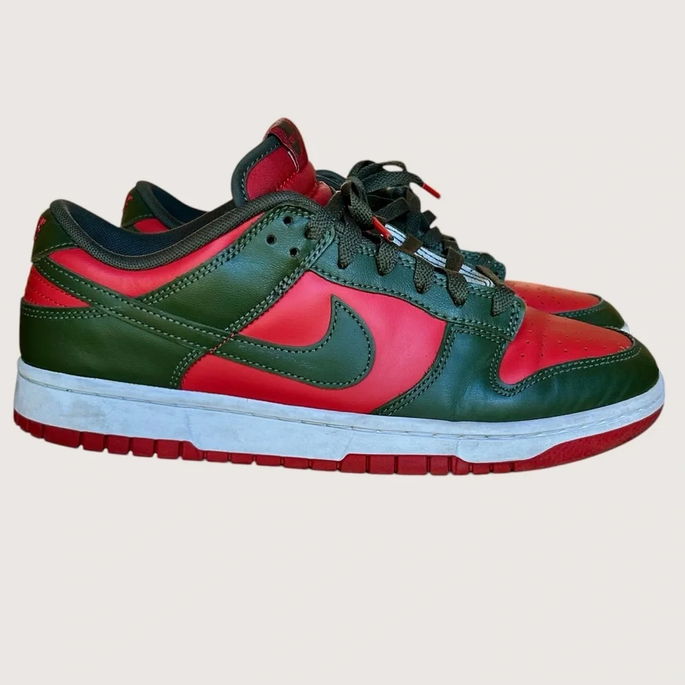 Nike Dunk Low Red Green Color block Christmas Colorway sz 9
